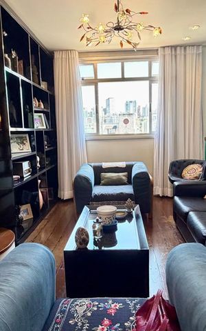 Apartamento à venda com 220m², 3 quartos e 2 vagas