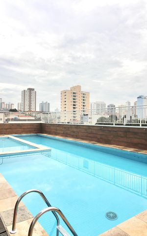 Apartamento à venda com 41m², 2 quartos e 1 vaga Apartamento à venda com 41m², 2 quartos e 1 vagaÁrea comum - Piscina