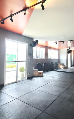 Apartamento à venda com 41m², 2 quartos e 1 vaga Apartamento à venda com 41m², 2 quartos e 1 vagaÁrea comum - Academia