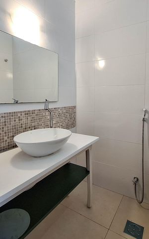 Casa para alugar com 195m², 4 quartos e 2 vagas Casa para alugar com 195m², 4 quartos e 2 vagasBanheiro Social