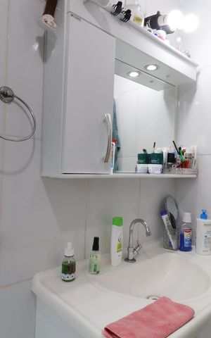 Apartamento à venda com 80m², 2 quartos e 1 vagaBanheiro