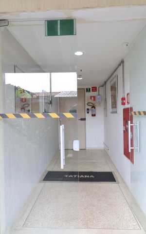 Apartamento à venda com 80m², 2 quartos e 1 vagaHall de entrada