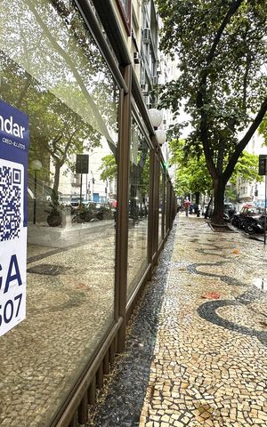 Apartamento para alugar com 151m², 3 quartos e 1 vaga