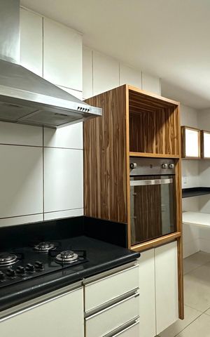 Apartamento para alugar com 151m², 3 quartos e 1 vaga