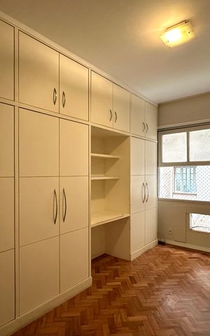 Apartamento para alugar com 151m², 3 quartos e 1 vaga