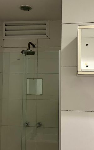 Apartamento para alugar com 151m², 3 quartos e 1 vaga