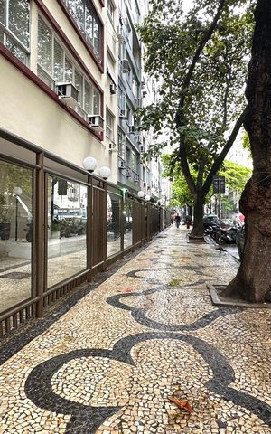 Apartamento para alugar com 151m², 3 quartos e 1 vaga