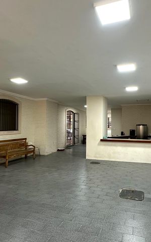 Apartamento para alugar com 151m², 3 quartos e 1 vaga
