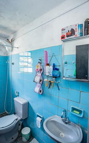 Casa à venda com 130m², 3 quartos e 2 vagas Casa à venda com 130m², 3 quartos e 2 vagasBanheiro 2