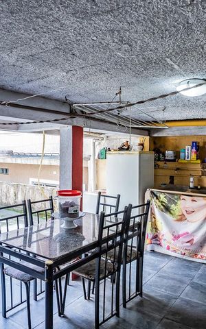 Casa à venda com 130m², 3 quartos e 2 vagas Casa à venda com 130m², 3 quartos e 2 vagasÁrea de serviço e espaço gourmet