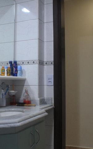 Apartamento à venda com 70m², 2 quartos e 2 vagasBanheiro Social