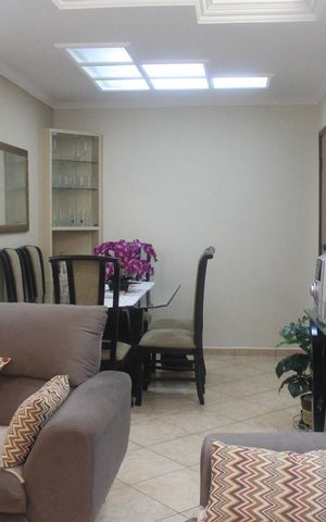 Apartamento à venda com 70m², 2 quartos e 2 vagasSala