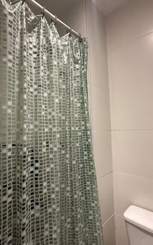 Apartamento à venda com 69m², 2 quartos e 2 vagas Apartamento à venda com 69m², 2 quartos e 2 vagasBanheiro da Suíte 2