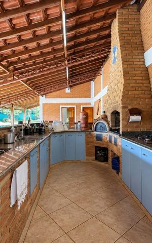 Casa de condomínio à venda com 482m², 3 quartos e 4 vagasÁrea externa