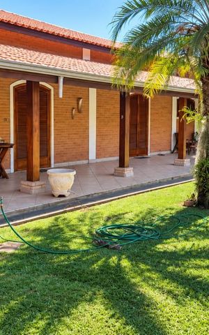 Casa de condomínio à venda com 482m², 3 quartos e 4 vagasÁrea externa