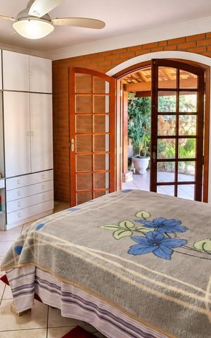 Casa de condomínio à venda com 482m², 3 quartos e 4 vagasQuarto