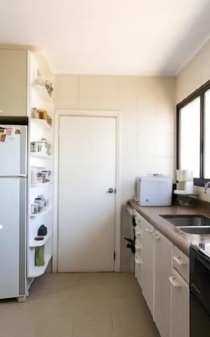 Apartamento à venda com 156m², 3 quartos e 2 vagas Apartamento à venda com 156m², 3 quartos e 2 vagasCozinha