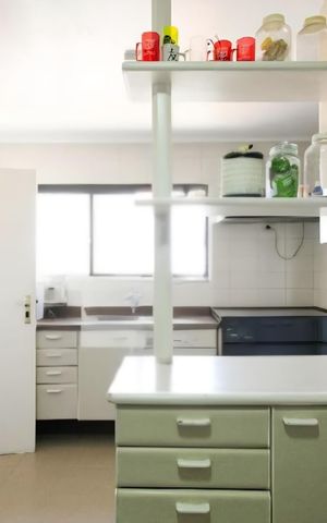Apartamento à venda com 156m², 3 quartos e 2 vagas Apartamento à venda com 156m², 3 quartos e 2 vagasCozinha