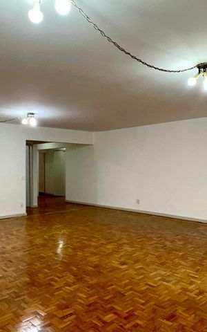 Apartamento para alugar com 220m², 3 quartos e 1 vaga Apartamento para alugar com 220m², 3 quartos e 1 vagaSala