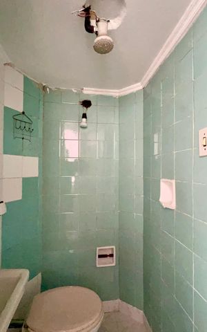 Apartamento para alugar com 220m², 3 quartos e 1 vaga Apartamento para alugar com 220m², 3 quartos e 1 vagaBanheiro de serviço