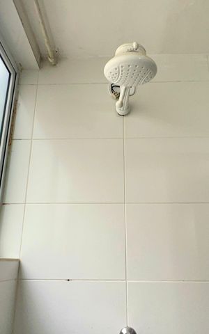 Apartamento para alugar com 220m², 3 quartos e 1 vaga Apartamento para alugar com 220m², 3 quartos e 1 vagaBanheiro da Suíte