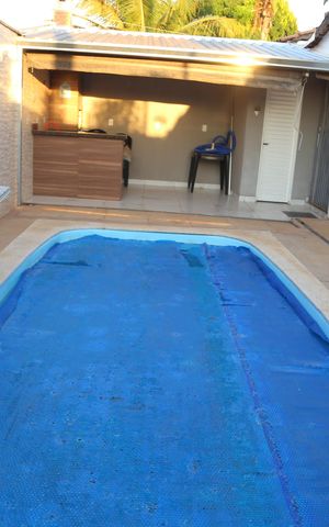 Casa à venda com 117m², 2 quartos e 2 vagasPiscina