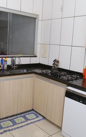Casa à venda com 117m², 2 quartos e 2 vagasCozinha