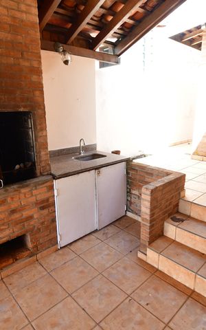 Casa à venda com 280m², 4 quartos e 3 vagasChurrasqueira