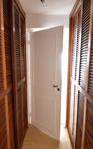 Casa à venda com 280m², 4 quartos e 3 vagasCorredor