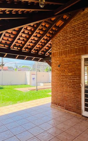 Casa à venda com 280m², 5 quartos e 3 vagas