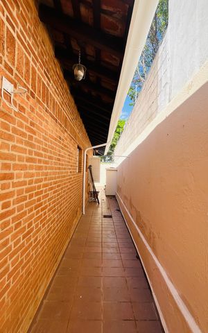 Casa à venda com 280m², 5 quartos e 3 vagas