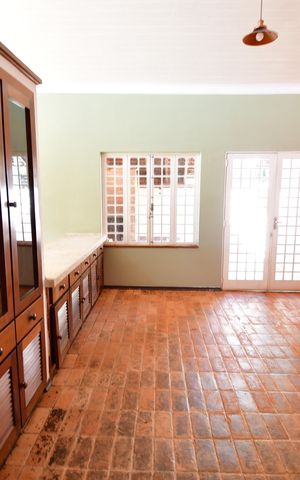 Casa à venda com 280m², 4 quartos e 3 vagasSala