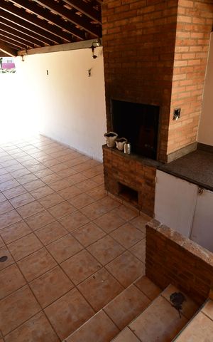 Casa à venda com 280m², 4 quartos e 3 vagasChurrasqueira