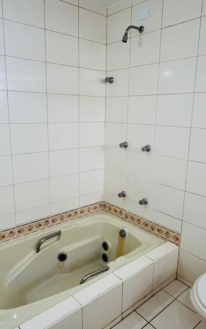 Casa à venda com 280m², 5 quartos e 3 vagas