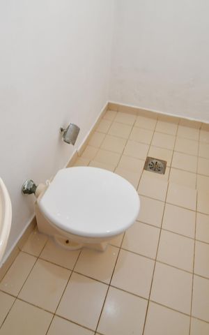 Casa à venda com 280m², 4 quartos e 3 vagasBanheiro de serviço