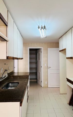 Casa à venda com 280m², 5 quartos e 3 vagas