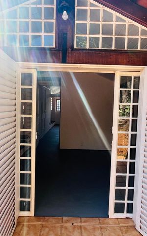 Casa à venda com 280m², 5 quartos e 3 vagas
