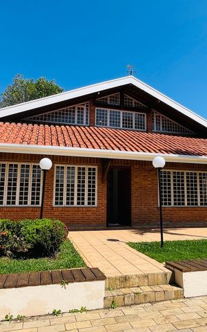 Casa à venda com 280m², 5 quartos e 3 vagas