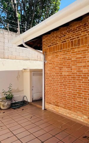 Casa à venda com 280m², 5 quartos e 3 vagas