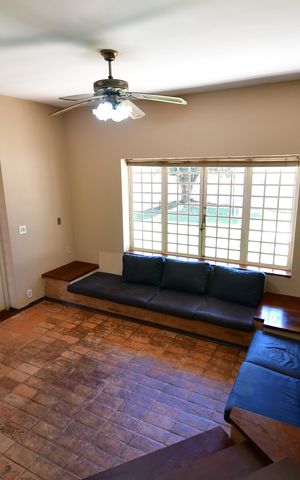 Casa à venda com 280m², 4 quartos e 3 vagasSala