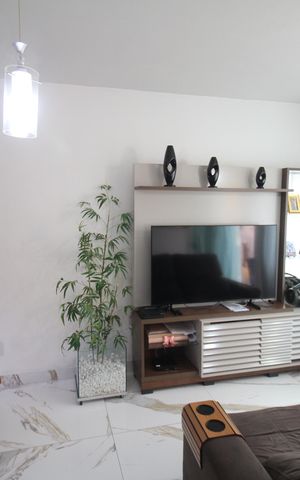 Casa à venda com 180m², 3 quartos e 2 vagasSala
