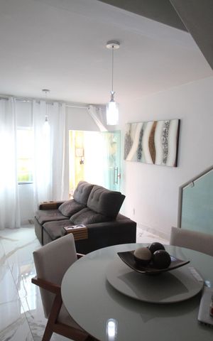 Casa à venda com 180m², 3 quartos e 2 vagasSala