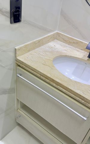 Apartamento para alugar com 55m², 2 quartos e 1 vaga Apartamento para alugar com 55m², 2 quartos e 1 vagaBanheiro