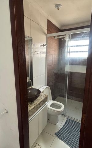Casa para alugar com 64m², 2 quartos e 1 vaga Casa para alugar com 64m², 2 quartos e 1 vagaBanheiro
