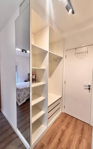 Apartamento à venda com 110m², 3 quartos e 2 vagas Apartamento à venda com 110m², 3 quartos e 2 vagasCloset da suíte