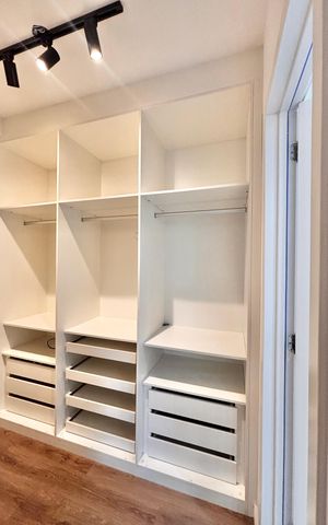 Apartamento à venda com 110m², 3 quartos e 2 vagas Apartamento à venda com 110m², 3 quartos e 2 vagasCloset da suíte