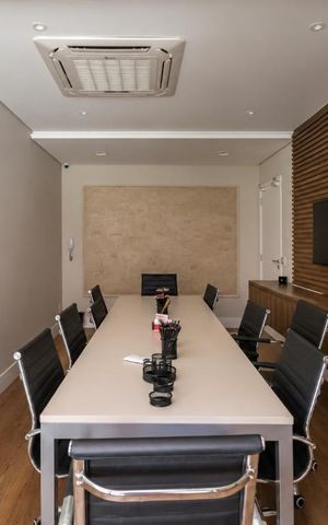 Apartamento à venda com 110m², 3 quartos e 2 vagas Apartamento à venda com 110m², 3 quartos e 2 vagasSala de reunião