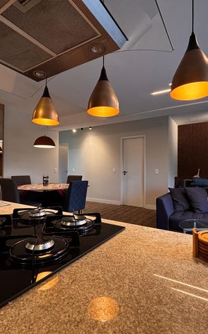 Apartamento à venda com 110m², 3 quartos e 2 vagas Apartamento à venda com 110m², 3 quartos e 2 vagasCozinha