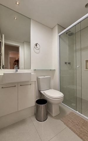Apartamento à venda com 110m², 3 quartos e 2 vagas Apartamento à venda com 110m², 3 quartos e 2 vagasBanheiro