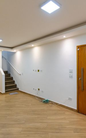 Casa para alugar com 210m², 3 quartos e 2 vagas Casa para alugar com 210m², 3 quartos e 2 vagasSala
